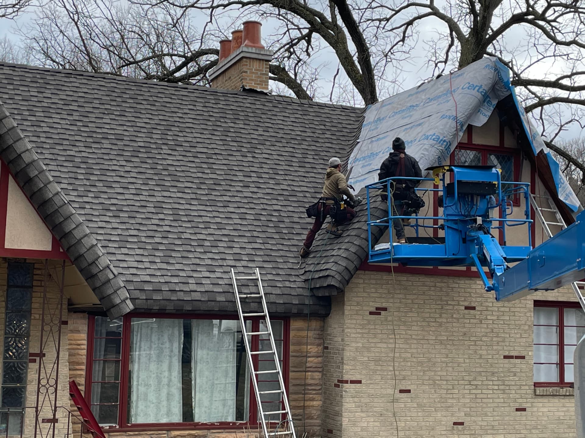 Roof Replacement & Repair